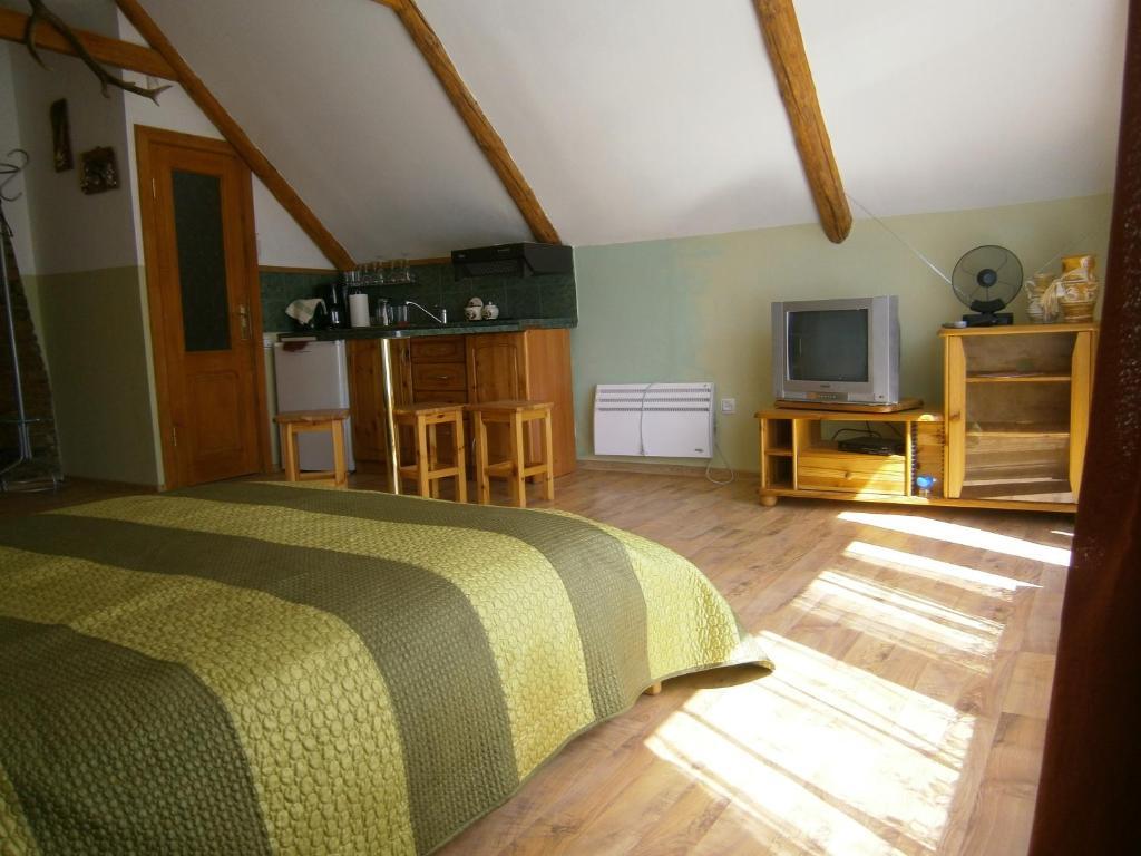 Atmatas Hotel Bernāti Kültér fotó
